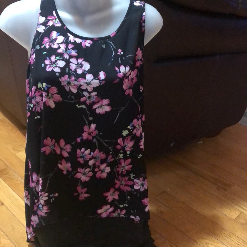 womans split back tank by express